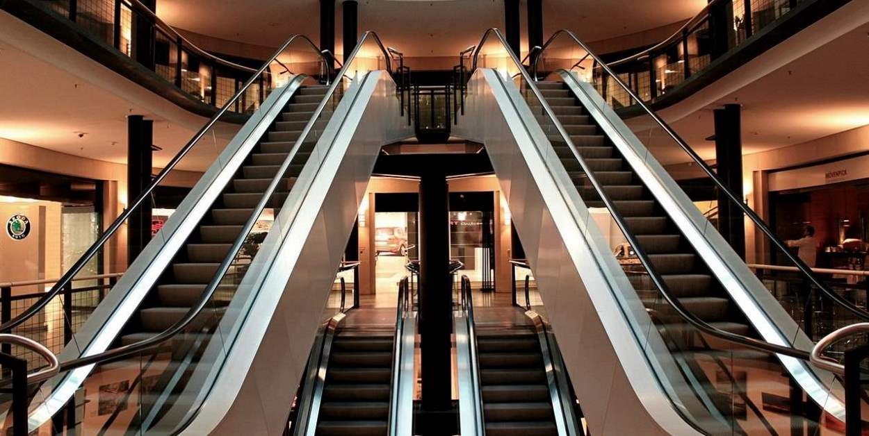 Escalators inside a shine shopping center