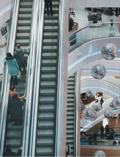 Escalator inside a shopping center